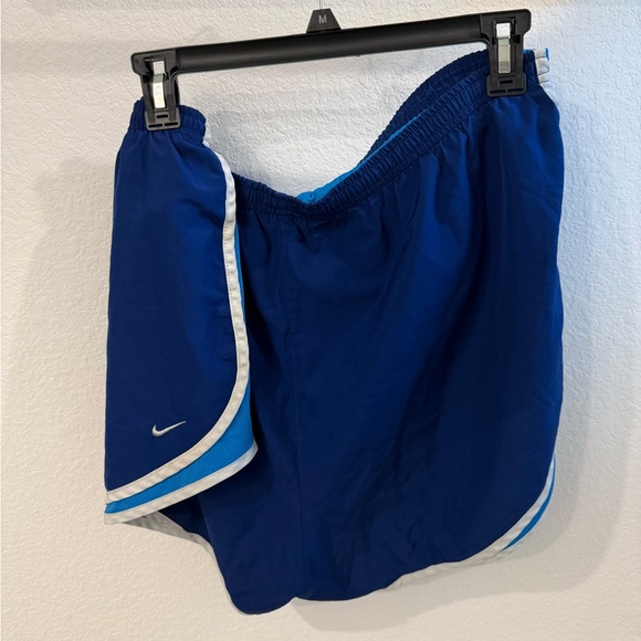 NIKE RUNNING SHORTS - Picture 3 of 6